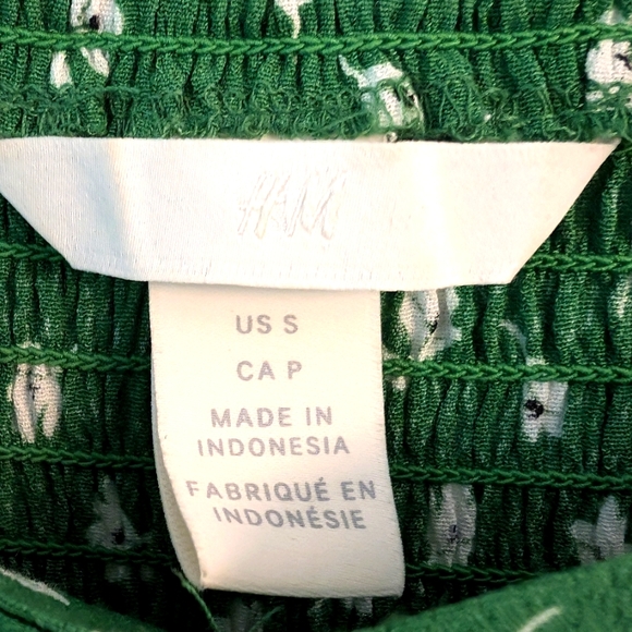 Old Navy Floral Top - Picture 3 of 3